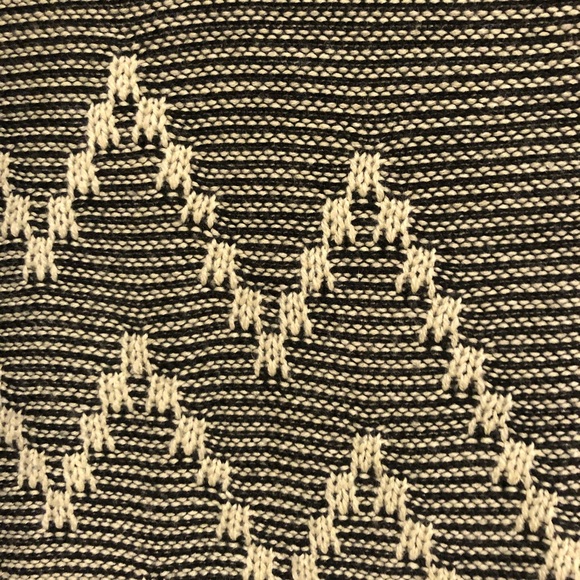 Half sleeve sweater - Picture 2 of 3